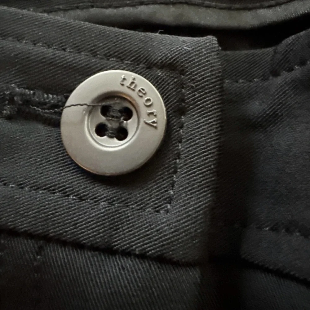Theory Black Button-Detail ankle stretch size 4